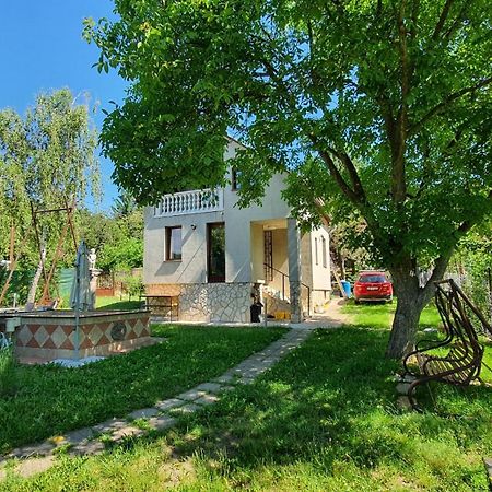 Pilisszentivan Pilis Hills View Deluxe House With Pool & Ac Near Bp 빌라 외부 사진