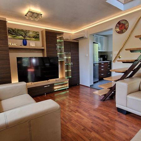 Pilisszentivan Pilis Hills View Deluxe House With Pool & Ac Near Bp 빌라 외부 사진
