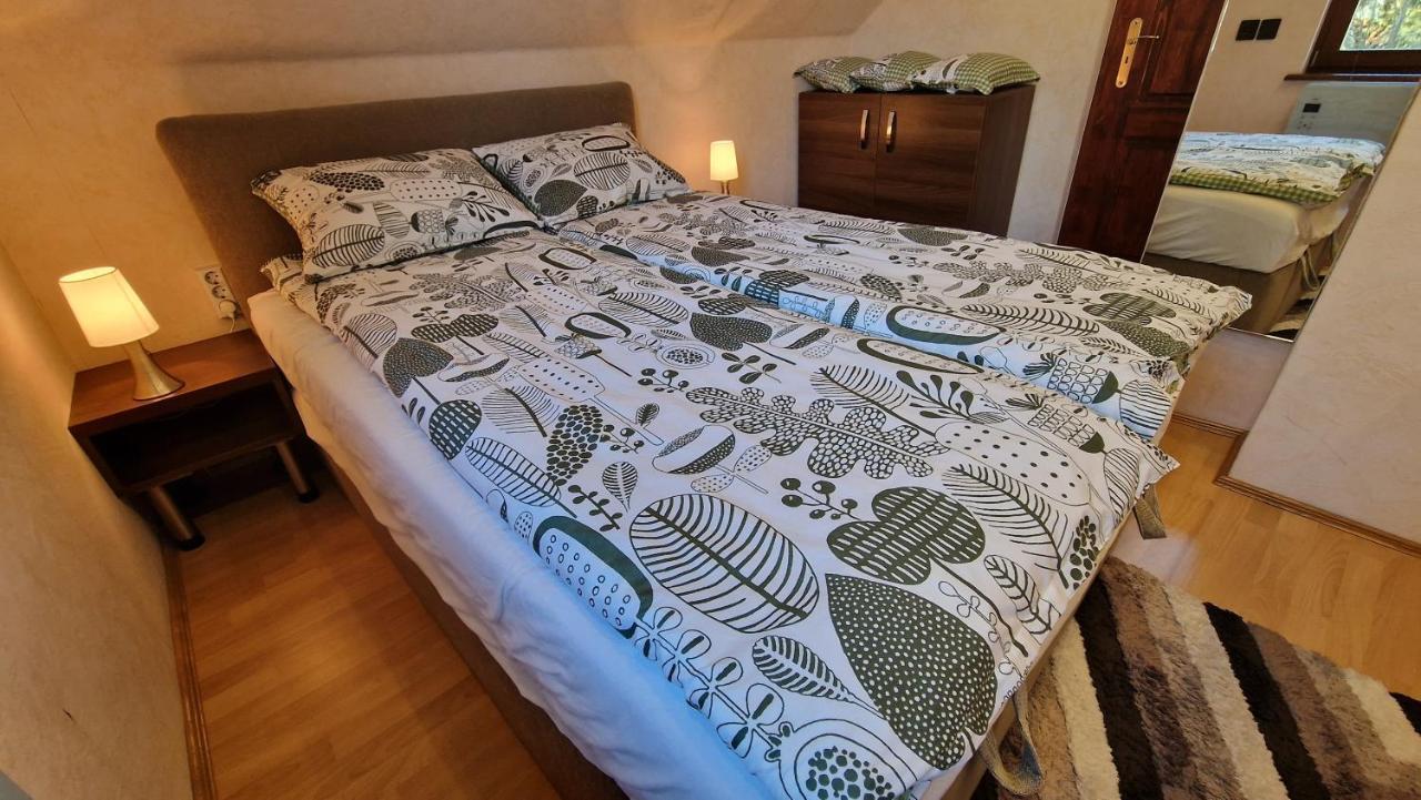 Pilisszentivan Pilis Hills View Deluxe House With Pool & Ac Near Bp 빌라 외부 사진