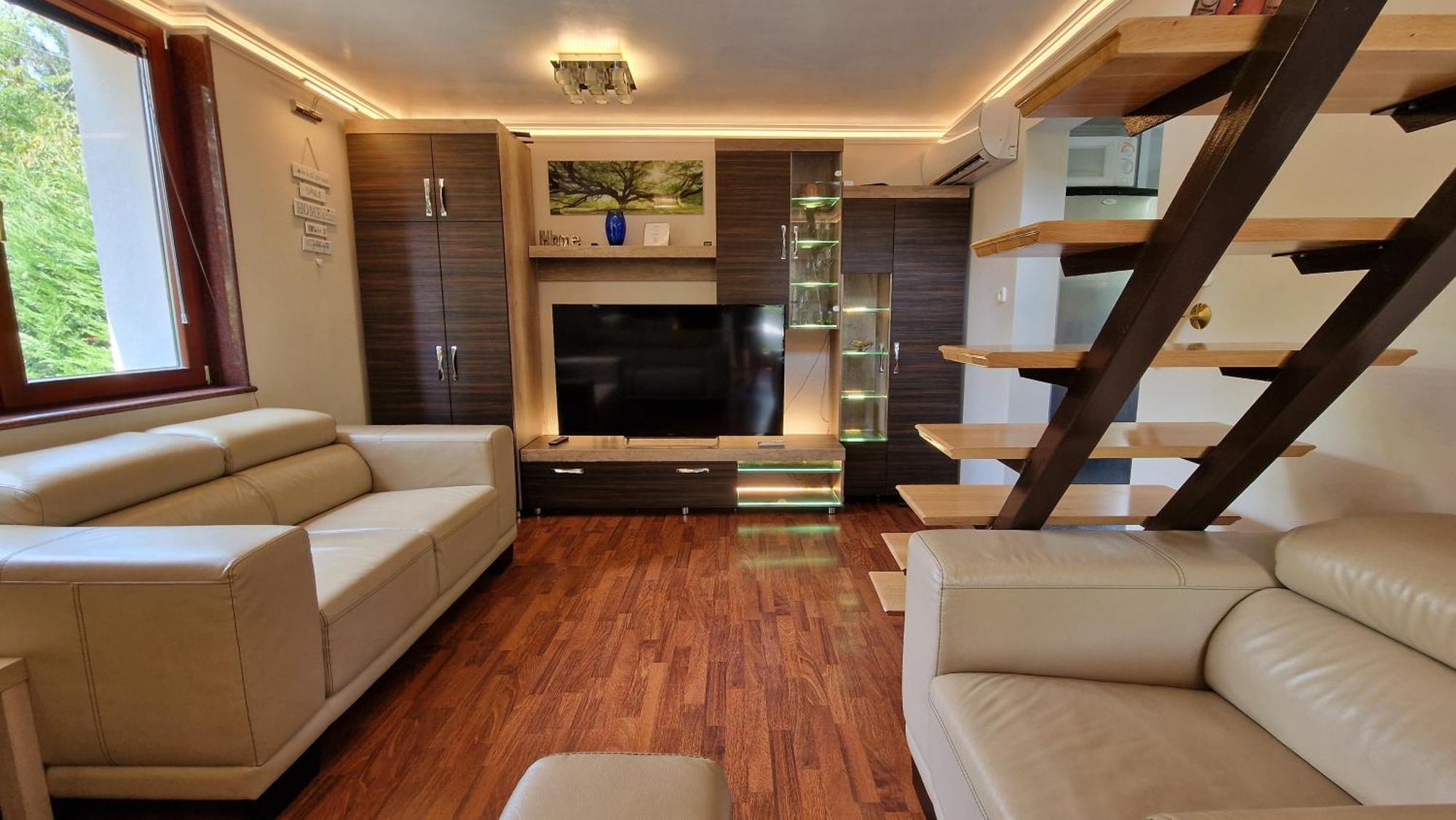 Pilisszentivan Pilis Hills View Deluxe House With Pool & Ac Near Bp 빌라 외부 사진