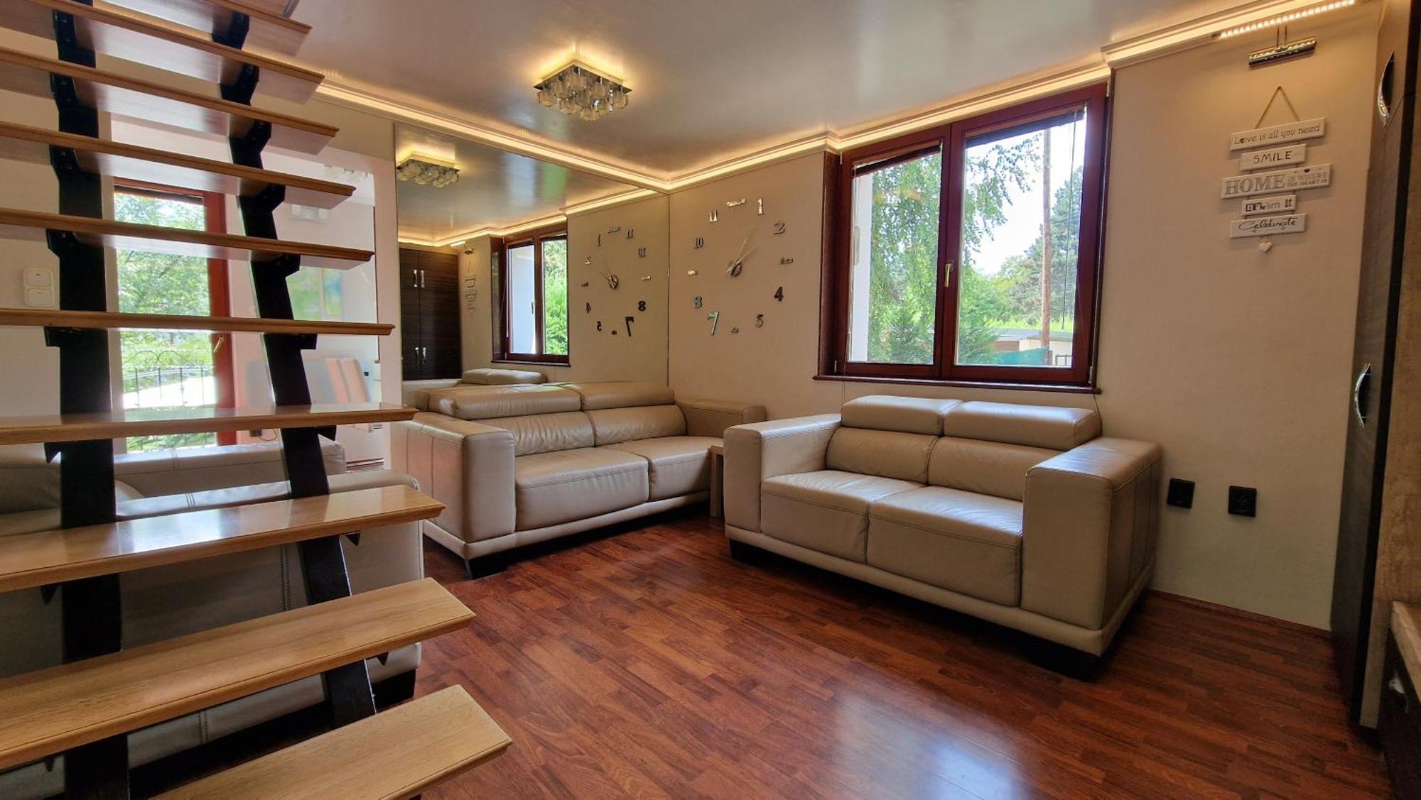 Pilisszentivan Pilis Hills View Deluxe House With Pool & Ac Near Bp 빌라 외부 사진
